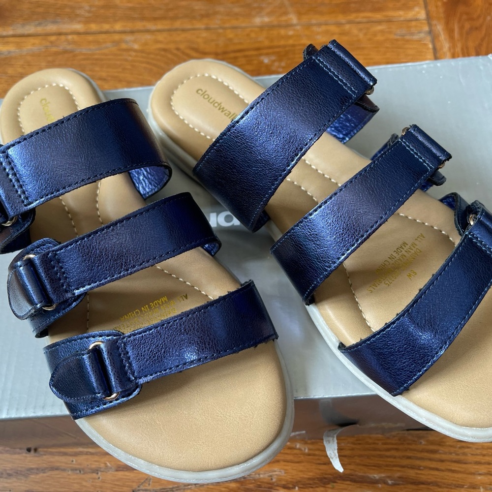 Cloudwalkers sandals brand new in box
